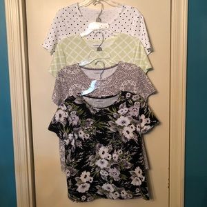 4 for 1!! Cute pattern short sleeve tees!